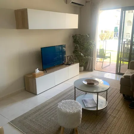 Apartment Casa Claudina-sea View, Direct Access To Pool, Walk To And Restaurants